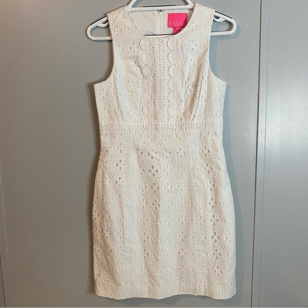 Lilly Pulitzer Resort White Floral Eyelet Coastal Vibes Summer Dress in Size 2